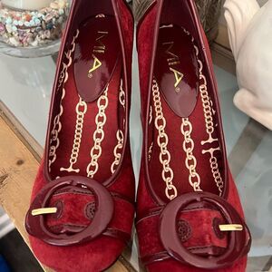 MIA Women's Red suede buckle chunky Heels. Size 6.5 M.